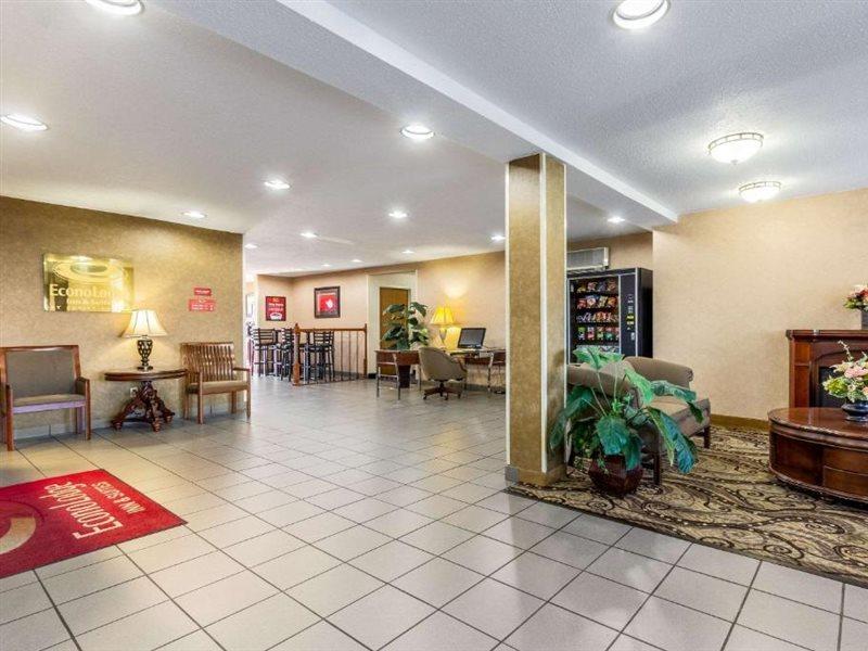 Econo Lodge Inn & Suites Evansville Stevenson Εξωτερικό φωτογραφία